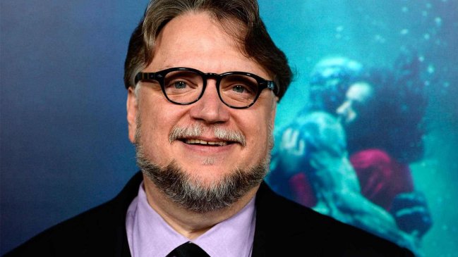 Guillermo del Toro ofrece pagar viaje de becario que pidió ayuda en redes sociales