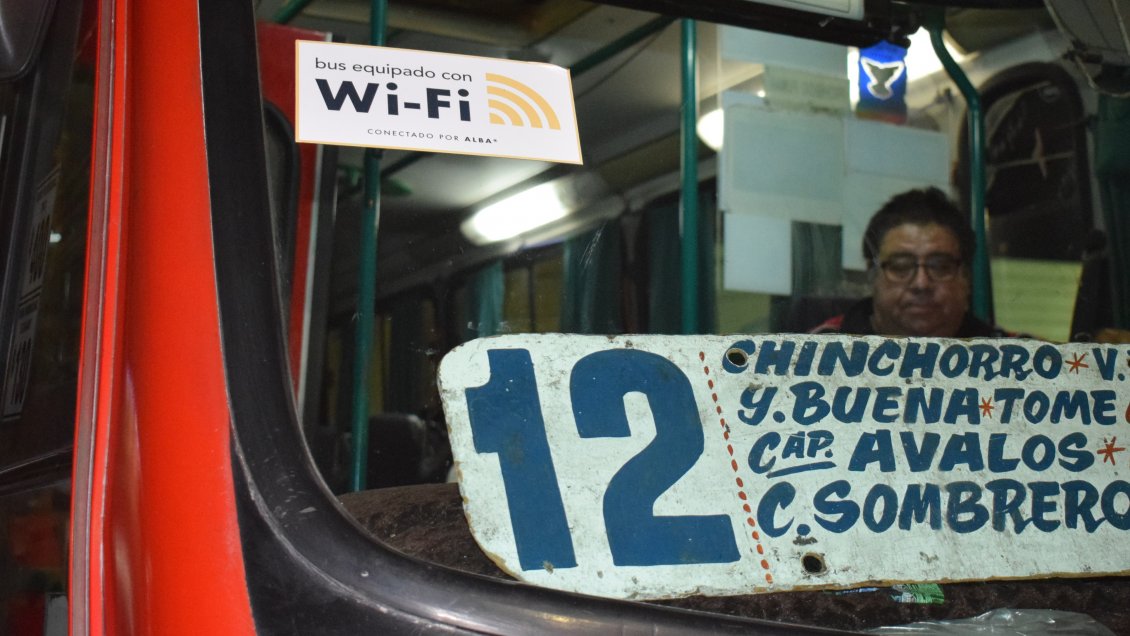 Micros con WI-FI circulan por Arica