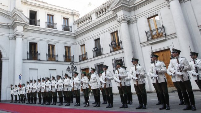 Guardia de La Moneda frustró robo a farmacia de Ñuñoa
