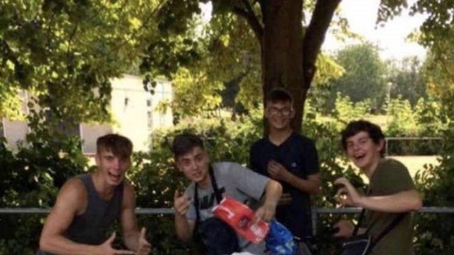 Jóvenes atacaron con agua, harina y huevos a una mujer con discapacidad mental