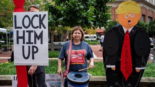 Comienza el primer juicio por la trama rusa: Ex jefe de la campaña de Trump al banquillo