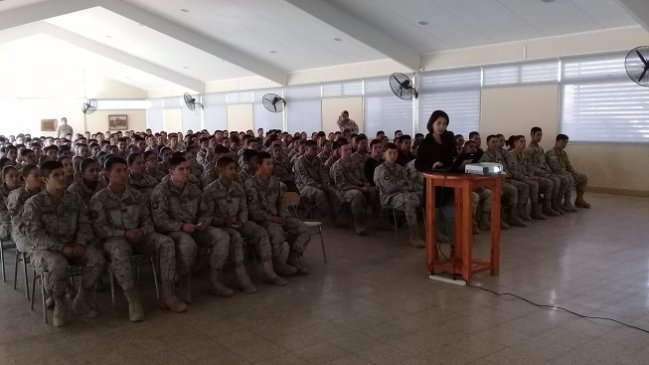 Tarapacá: Soldados del Fuerte Baquedano fueron sensibilizados en temas de género