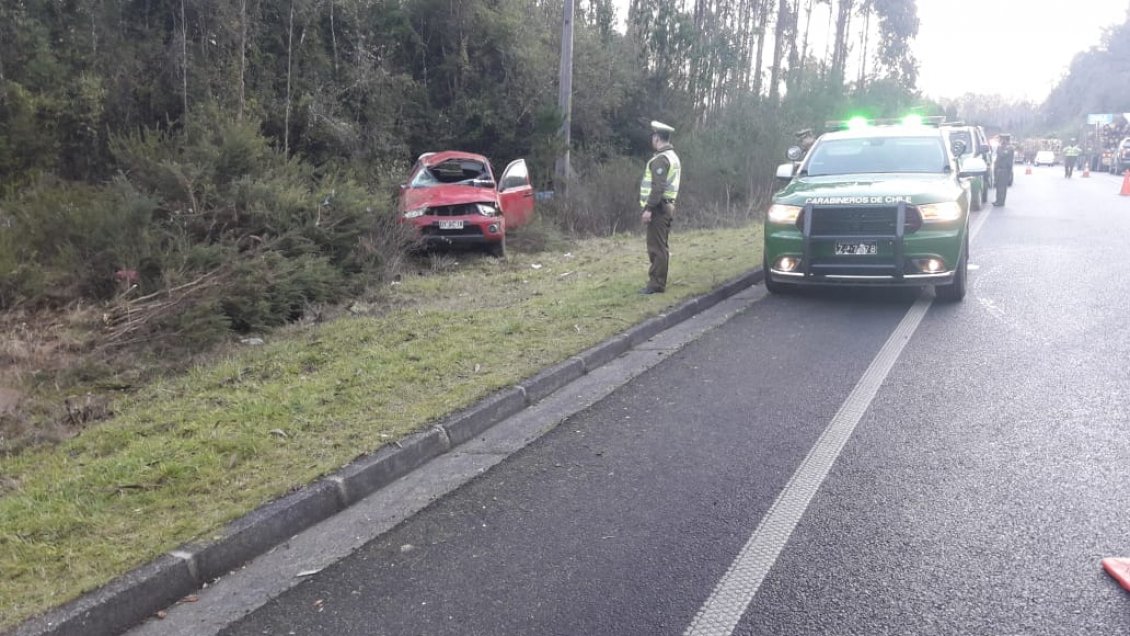 Hombre falleció tras volcamiento en la ruta que une Valdivia y Paillaco
