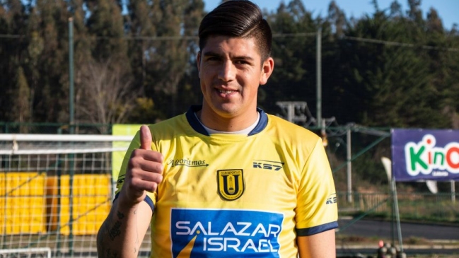 Universidad de Concepción confirmó el fichaje del delantero Steffan Pino