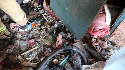   Rescatan a abuelita que vivía en abandono y rodeada de basura en Antofagasta 