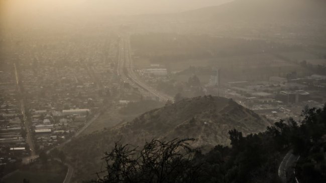 Intendencia Metropolitana advierte de preemergencia que no fue informada oportunamente