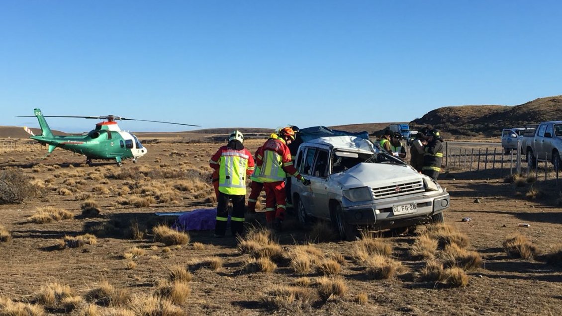 Madre e hija sufren fatal accidente en las cercanías de Punta Arenas