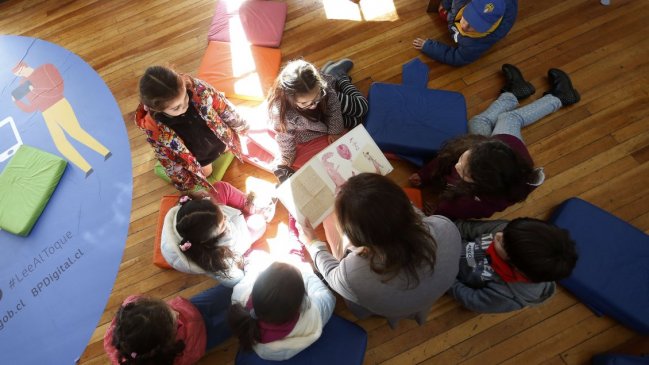 Lectura en 2° Básico: Programa busca resolver el estancamiento en sectores vulnerables