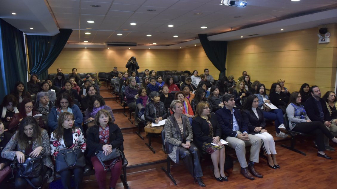 Tarapacá: Con talleres fomentan la inserción de la mujer en sector energía