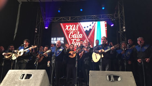 Cuatro Tunas deleitaron a los habitantes de La Serena