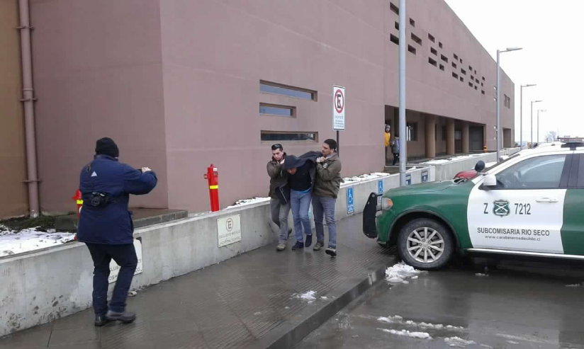 Acusado de robos a viviendas fue detenido en aeropuerto de Punta Arenas