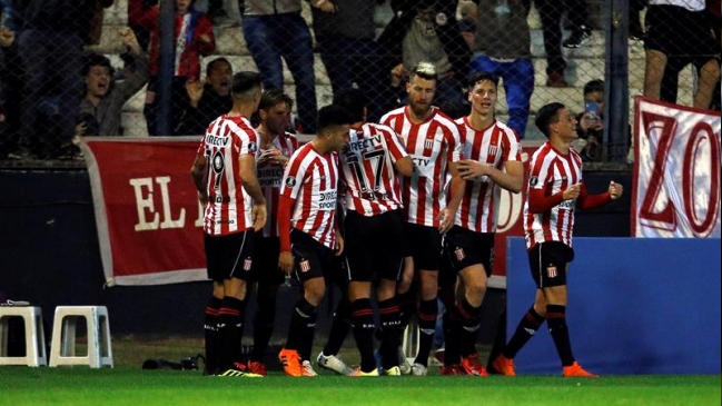 Estudiantes de La Plata asestó el primer golpe a Gremio por octavos de la Copa Libertadores