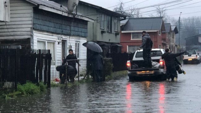 Onemi declaró Alerta Amarilla para las comunas de Valdivia y Los Lagos por amenaza de desborde