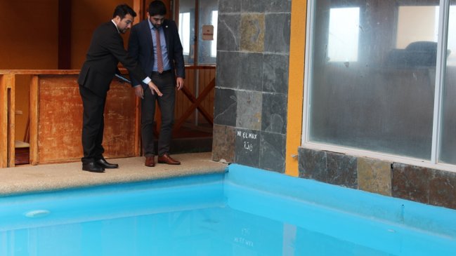 Iquique: Clausuran piscinas de centro recreacional donde se ahogó menor de 11 años