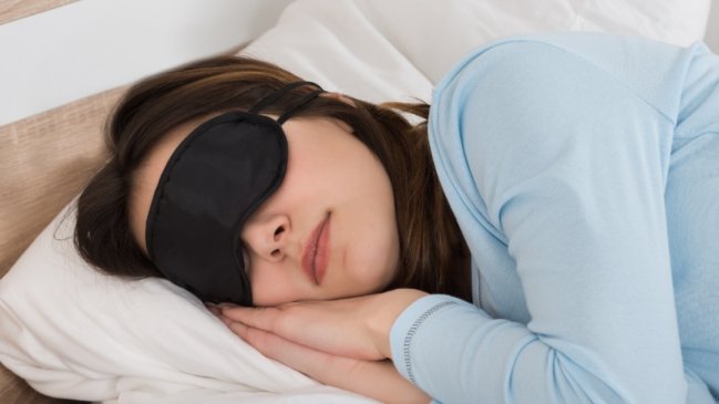 Estudio revela que los que duermen mucho pueden morir jóvenes