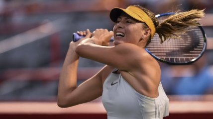  Sharapova barrió con Karatantcheva en su estreno en Montreal  