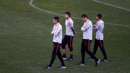Plantel de Corinthians reconoció la cancha del Estadio Monumental