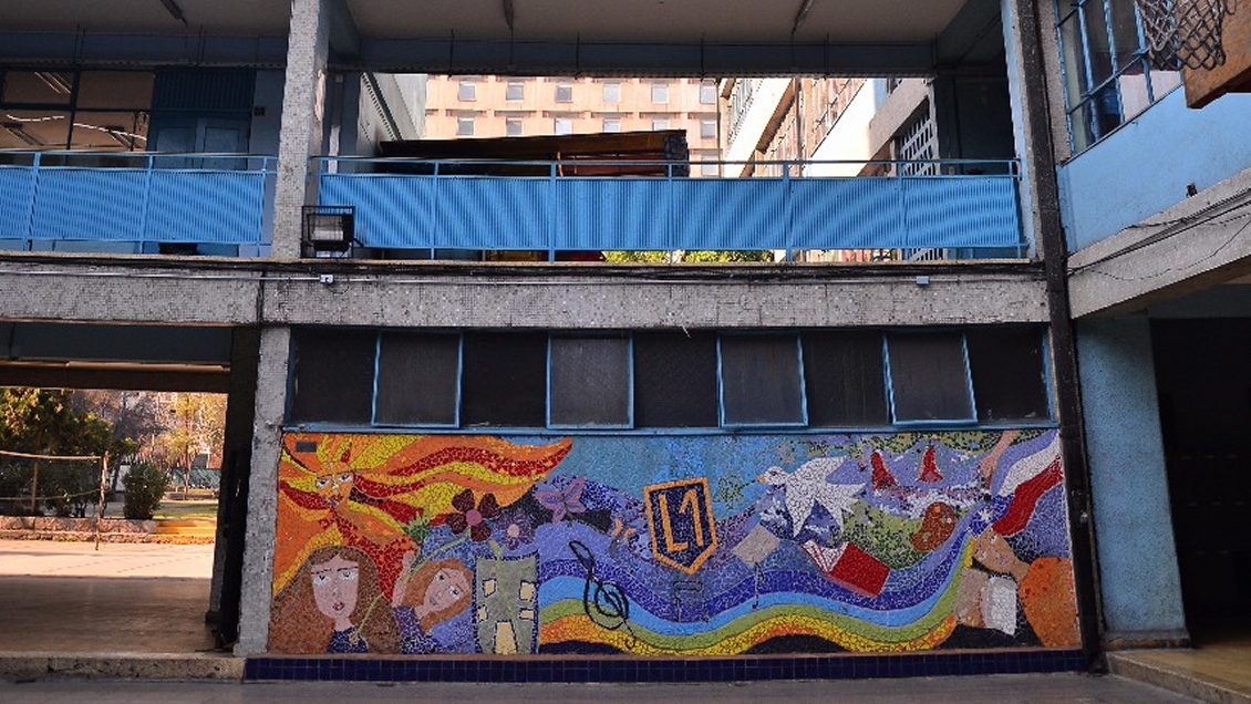 Directora de Educación Municipal de Santiago llamó a la 