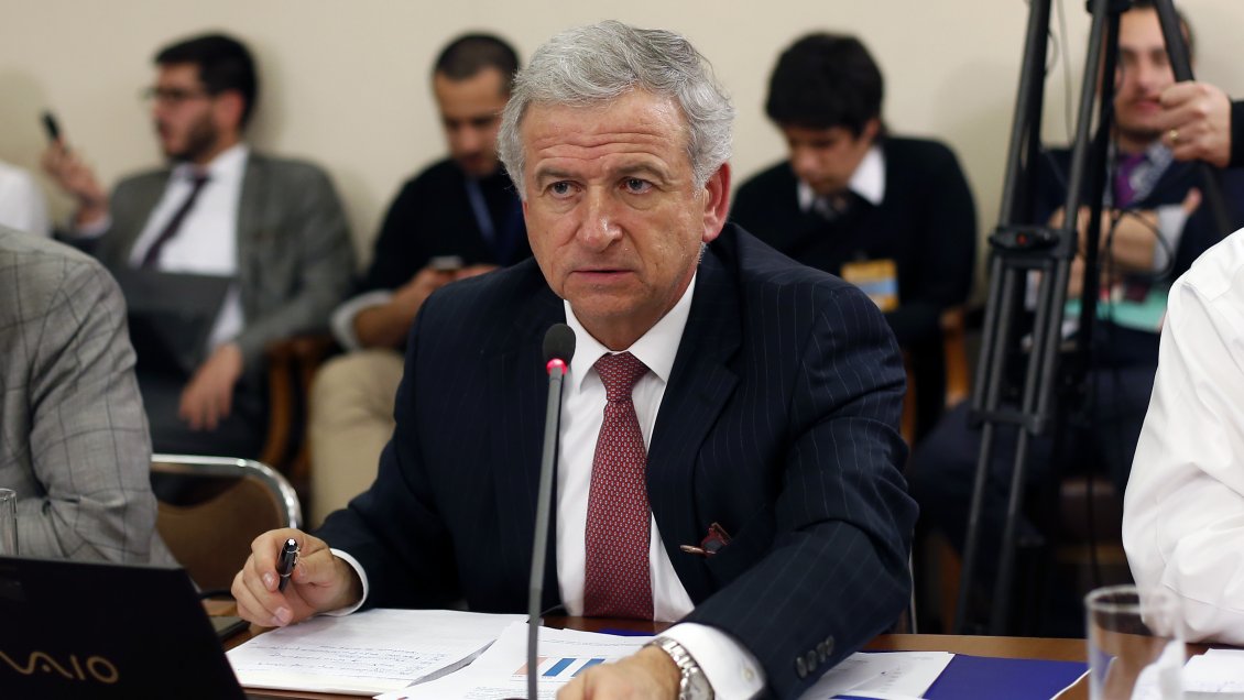 Sueldo mínimo: Gobierno se comprometió a anticipar llegada a 300 mil pesos