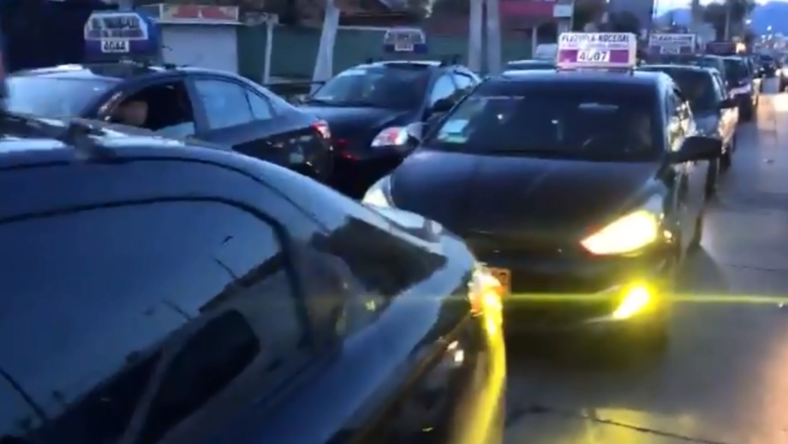 Protesta de colectiveros generó gran taco en Vicuña Mackenna con Vespucio