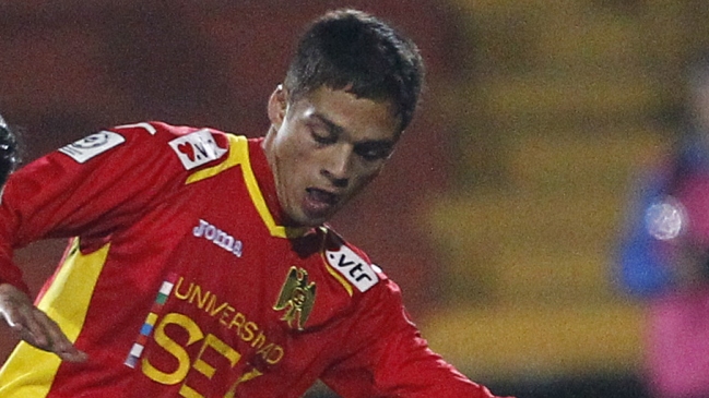 Unión Española oficializó el regreso de Luis Pavez