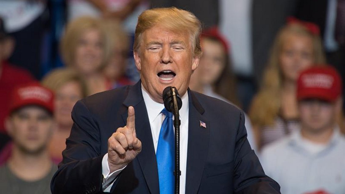 Fiscal para la trama rusa cita a declarar a enlace entre asesor de Trump y Wikileaks