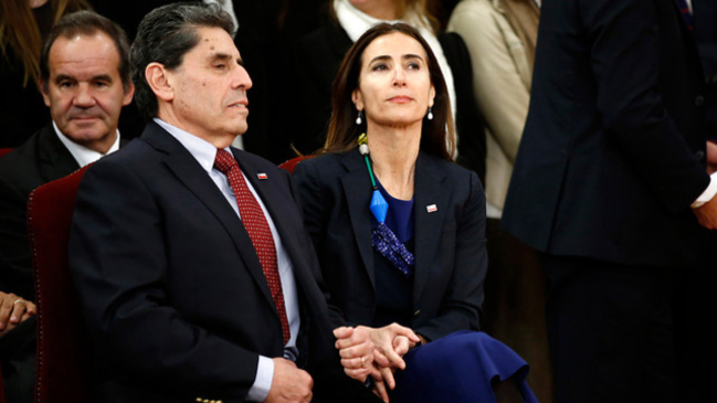 PPD y PC pidieron renuncia del ministro de las Culturas Mauricio Rojas