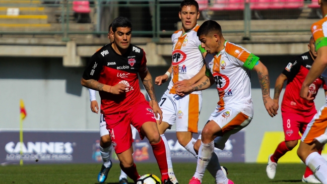 Cobresal venció como visita a Ñublense y continúa en la pelea en Primera B