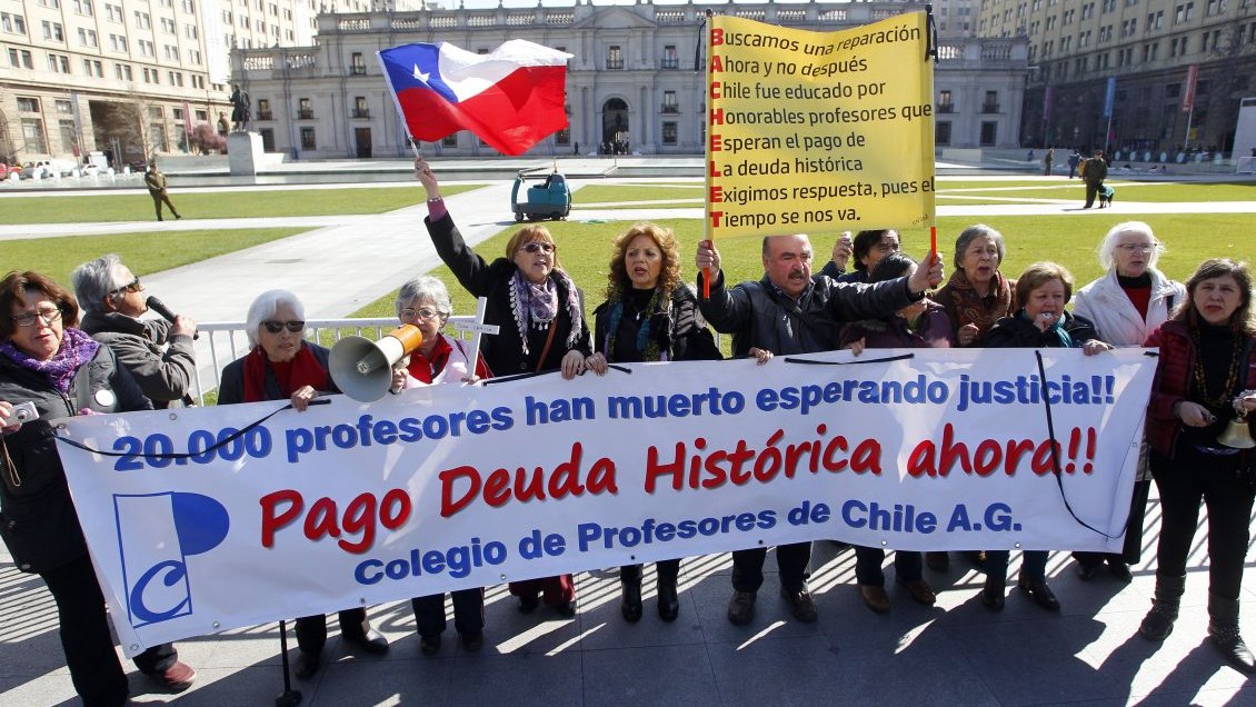Colegio de Profesores anunció paro nacional de advertencia