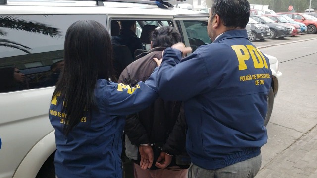 Rengo: Sujeto se entregó a Carabineros tras apuñalar a un individuo en plena vía pública