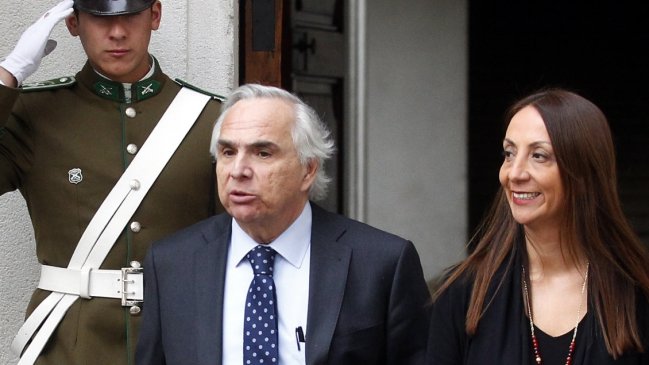 Ministro Chadwick aclaró su parentesco con nueva ministra de las Culturas