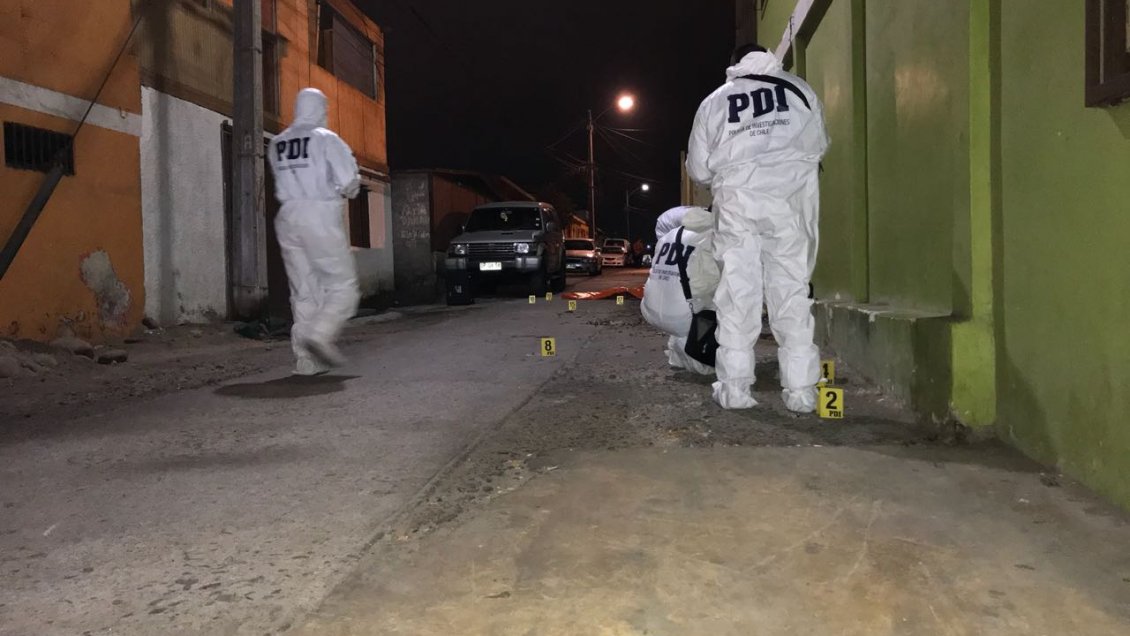 Balacera en Arica: Buscan a delincuentes que mataron a hombre frente a su casa