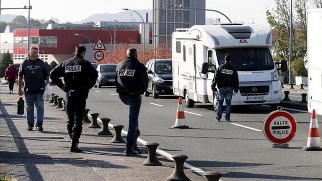 Joven que molestaba a mujeres apuñaló a cuatro personas en el sur de Francia