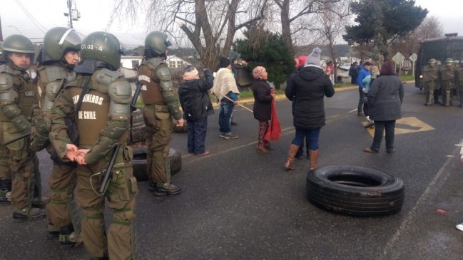 Con detenidos terminó protesta por buque con salmones muertos