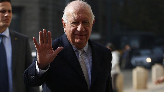 Ex presidente Lagos recibió alta médica tras sufrir accidente doméstico