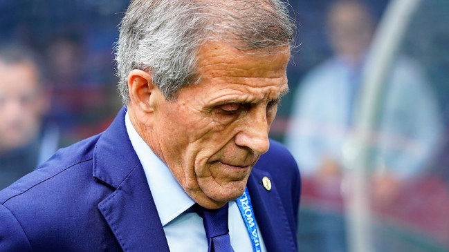 Falta de acuerdo tiene en duda continuidad de Oscar Tabárez en Uruguay