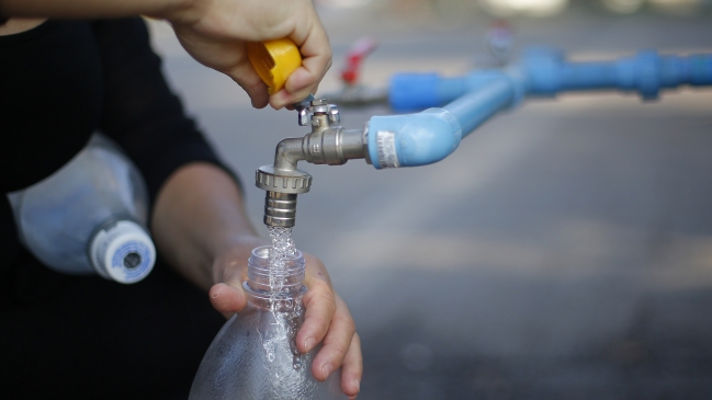 Reponen suministro de agua en tres comunas de la Región de Tarapacá