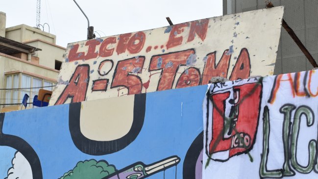 Arica: Alumnos se toman el Liceo A-5 por problemas de infraestructura