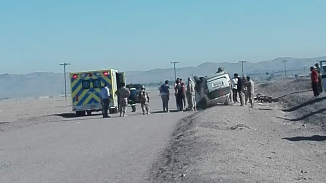 Volcamiento dejó cuatro lesionados en Fuerte Baquedano