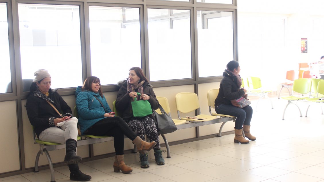 Punta Arenas: Más de 120 mujeres se realizaron el PAP en campaña del Hospital Clínico de Magallanes