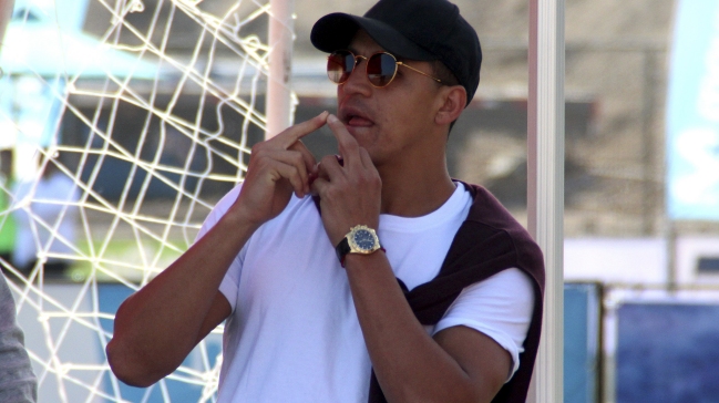 Alexis bajó de Twitter promoción a su línea de ropa ante molestia de hinchas del United