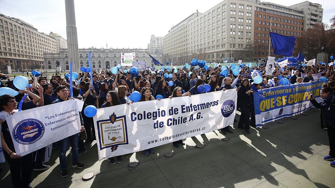 Enfermeras exigen al Minsal cumplir dictamen de Contraloría