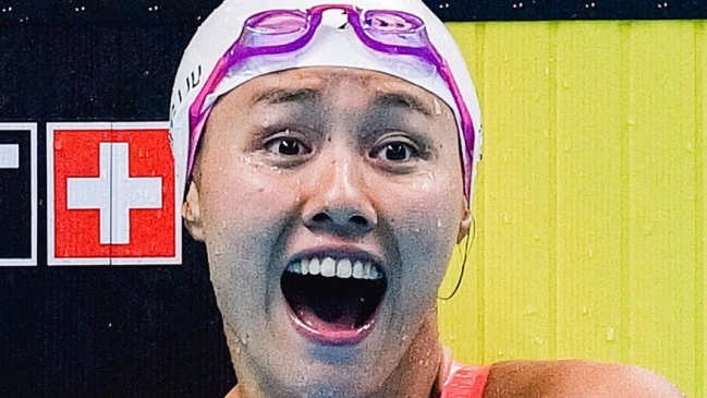  Nadadora china batió el récord mundial de los 50 metros espalda  