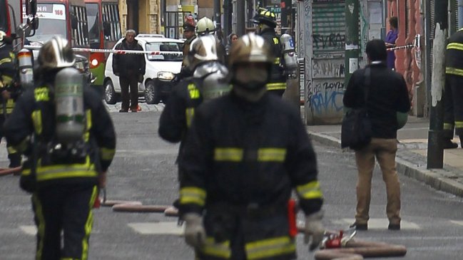 Quintero: Más de 30 escolares hospitalizados tras sentir 