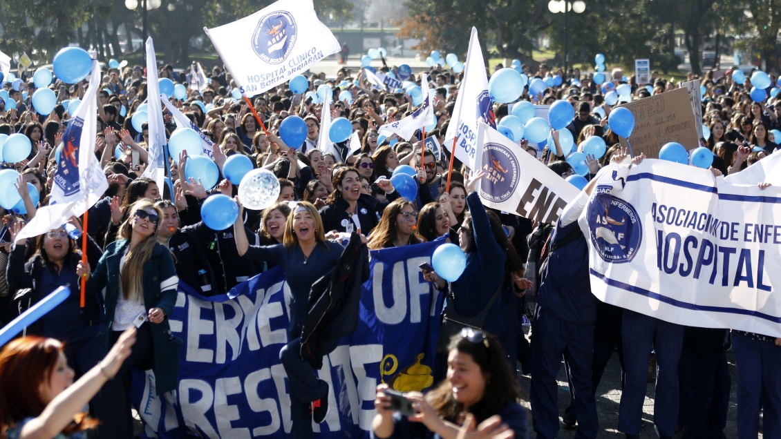 Ministro de Salud llamó al diálogo tras paro de advertencia de las enfermeras