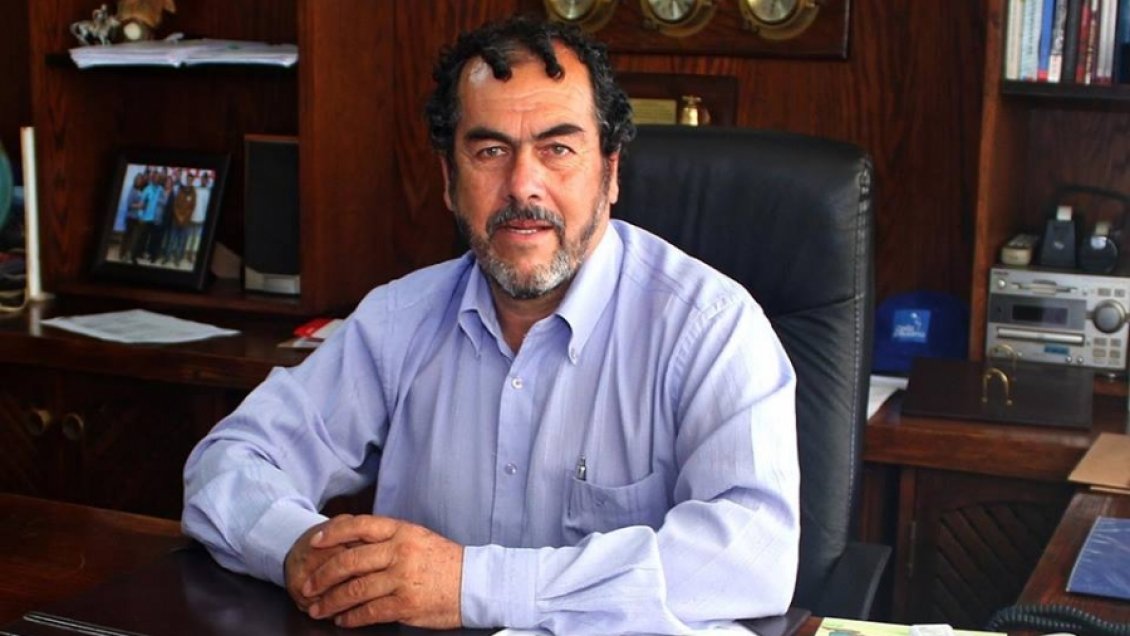 Investigan supuesto error en licencia de enseñanza media del alcalde de Carahue