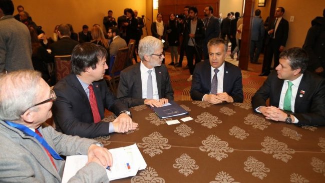 Autoridades chilenas y argentinas sellaron compromiso para proyecto de Paso Las Leñas