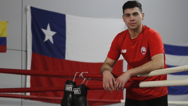  Andrews Salgado se metió entre los 8 mejores del Mundial Juvenil de Boxeo  