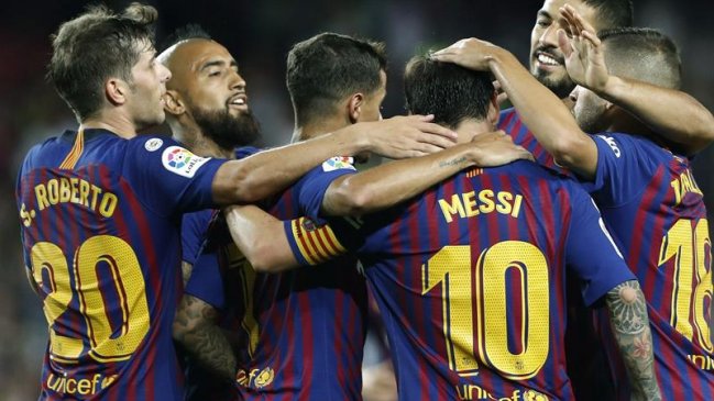 Vidal vivió su segundo triunfo junto a Barcelona en España tras dramático final definido por el VAR