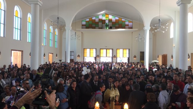 Amante del fútbol y del karaoke: el último adiós al profesor Nibaldo Villegas